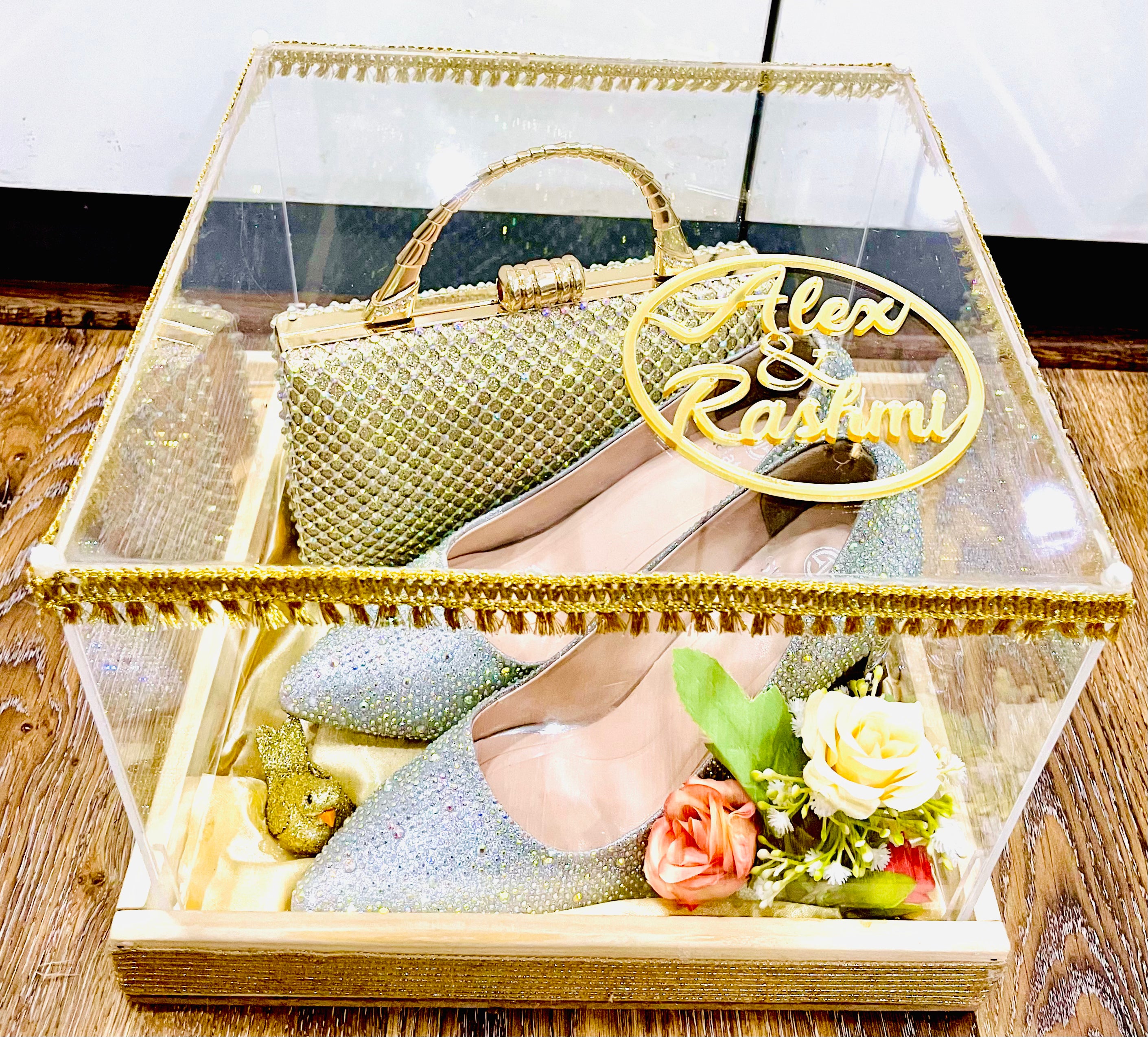 Glamour Luxe display edition